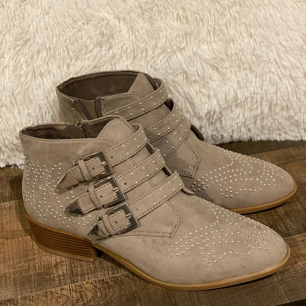 Silver studded gray boot